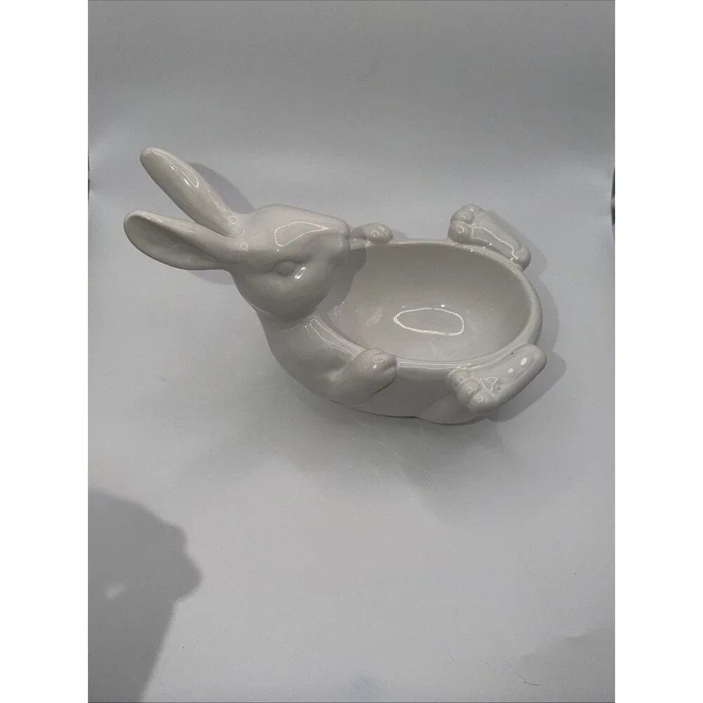 Pottery Barn White Easter Bunny/Rabbit Belly Bowl Porcelain Candy Dish